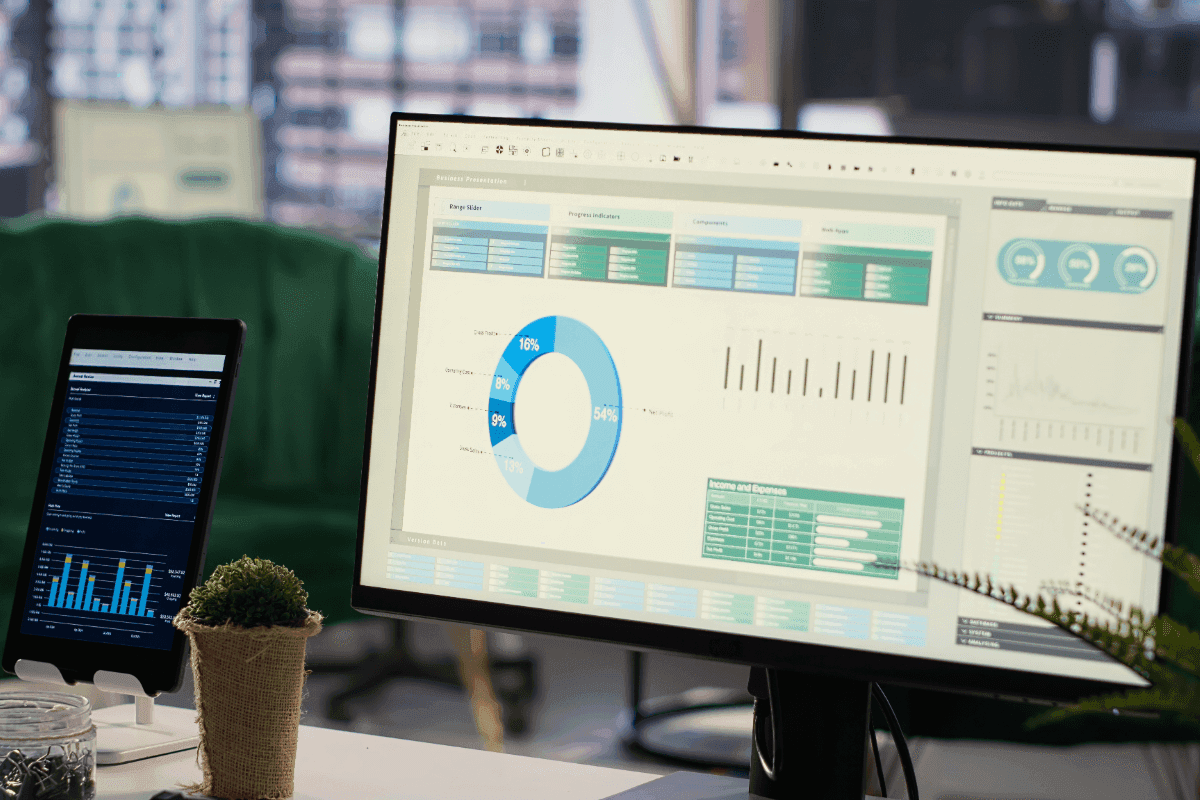 Product Launch Testing Dashboard - Market readiness and positioning analysis